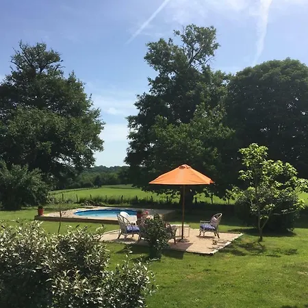 Les Cerisiers De Grenord Holiday home Chabanais